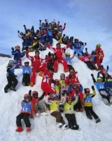  Venga a divertirle con nosotros 