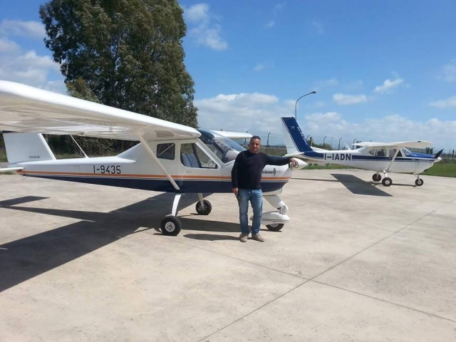  Uno de nuestros aviones 