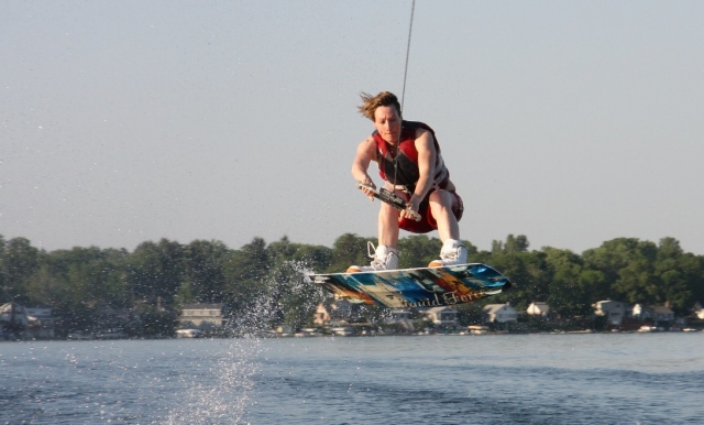 divirtiéndonos en wakeboard
