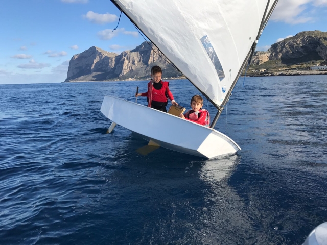  vela niños sicilia 