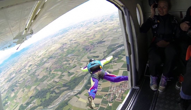  Todo listo en el avión 