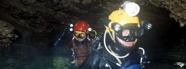 ¡Espeleología! 