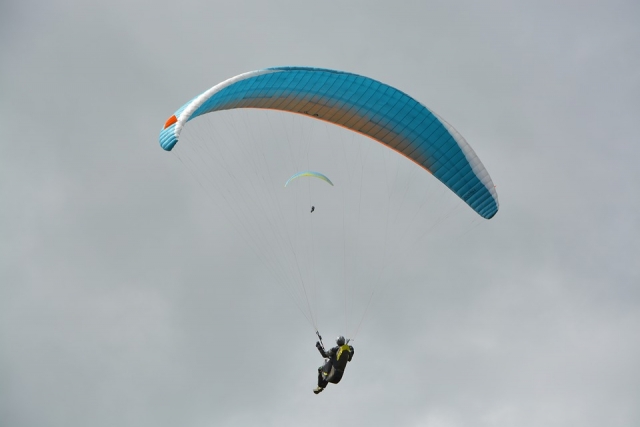  Parapenle en las nubes 