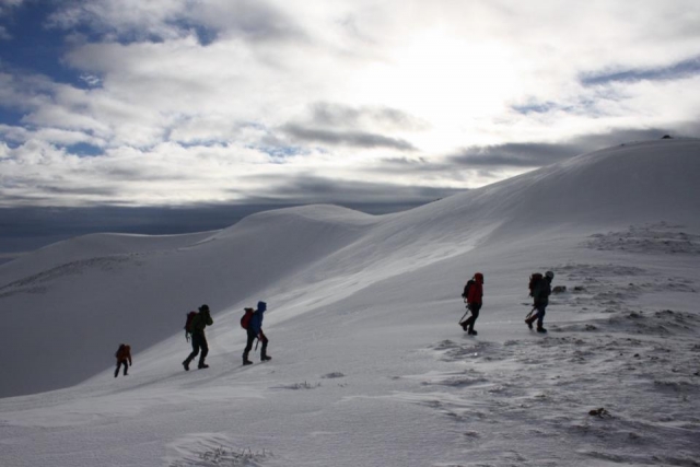  Expediciones en la alta cerro 