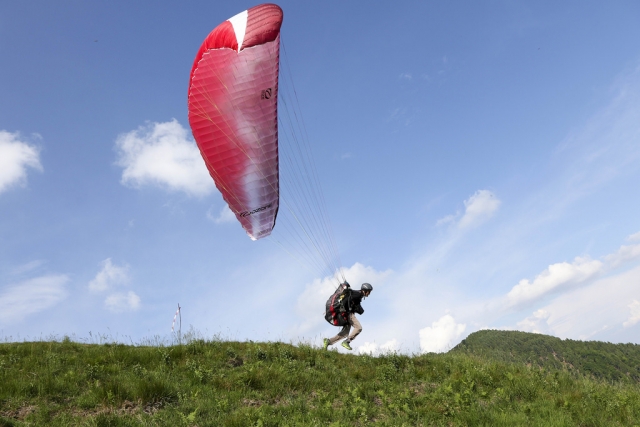  ¡nuestros instructores le esperan en nuestro Club!