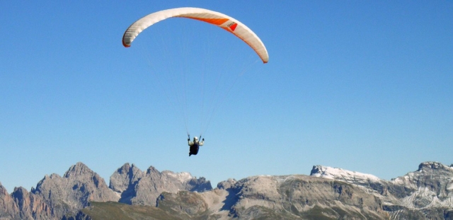  parapenle en los alpes 