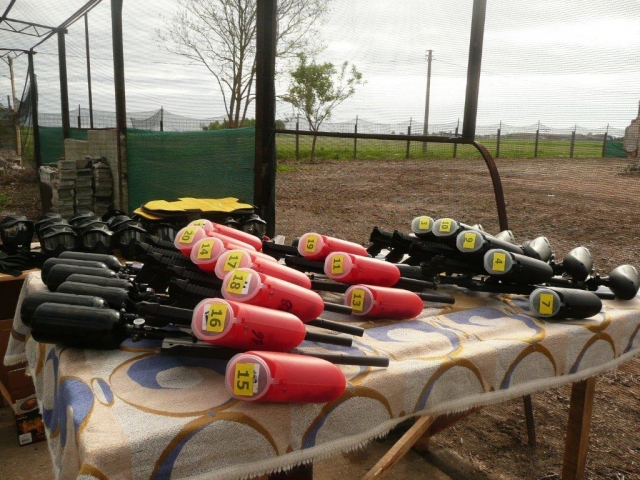  Mesa con equipo 