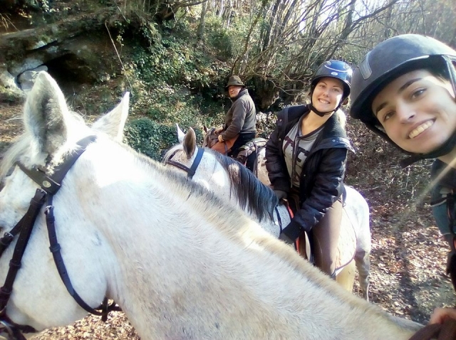  Paseo a caballo en la naturaleza 