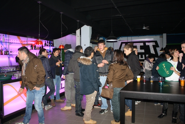  Hit Club - bar en la planta baja 