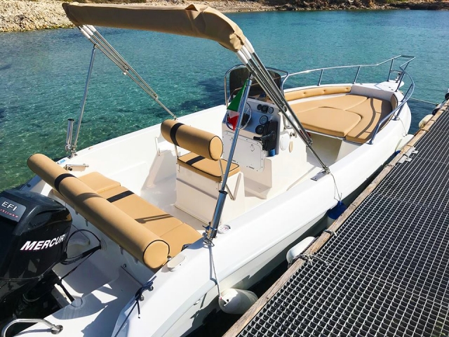  Un barco para descubrir la costa 