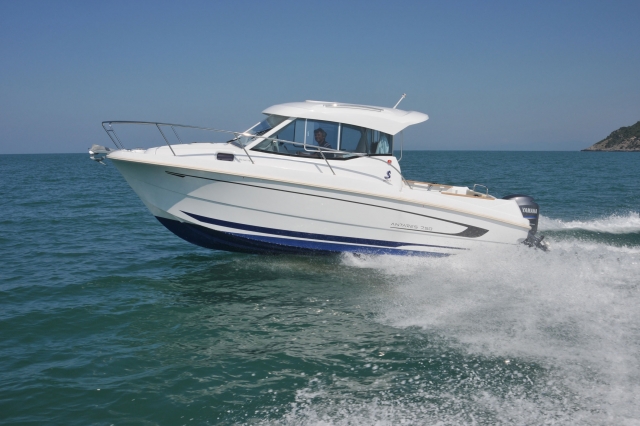  Barco Beneteau Antares 750