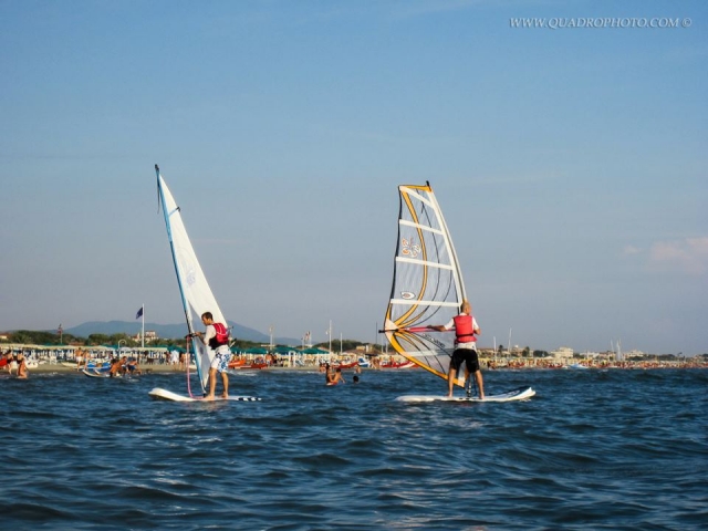  Escuela de windsurf 