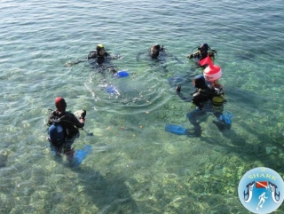 Nos estamos preparando para bucear 