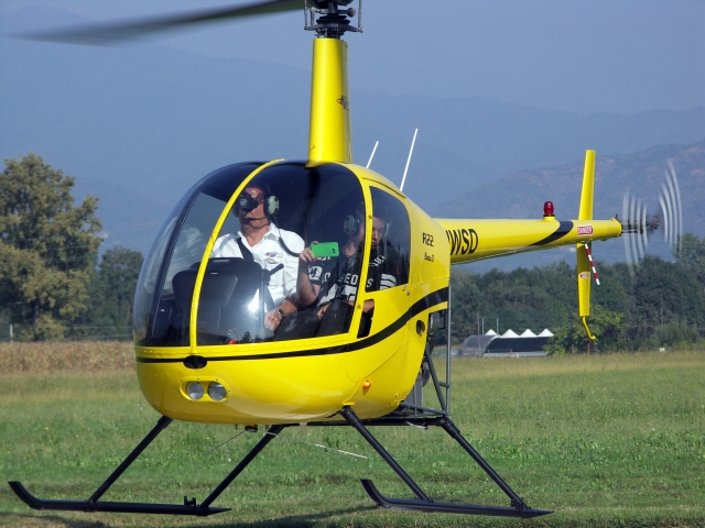  Robinson R22 