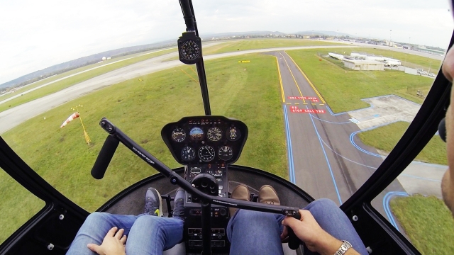  nuestros pilotos son todos profesionales 