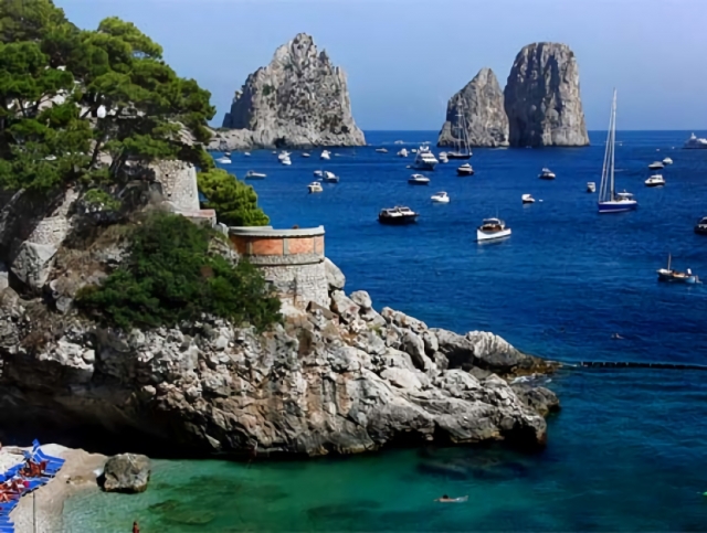  La vista de los barcos de Capri 