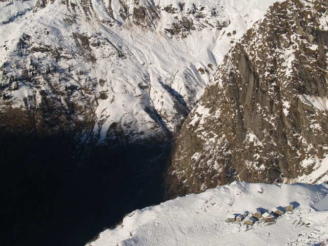  Pastizales nevados _Alpes italianos 