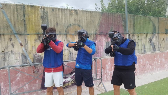  Armas apuntadas 