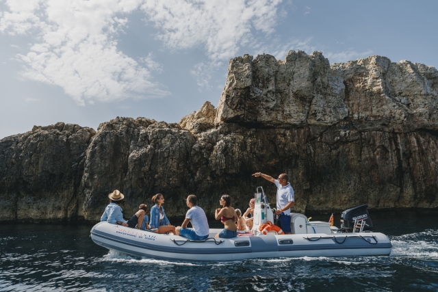  Excursión en bole de caucho 