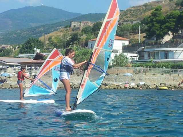  Aprendiendo los fundamentos del windsurf 