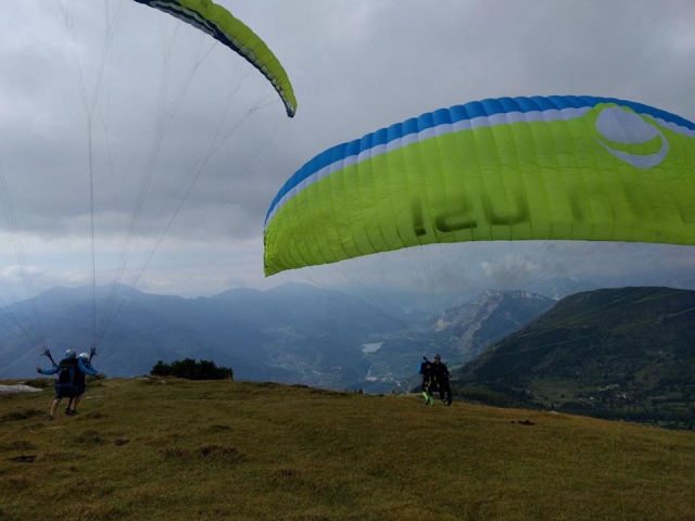  el parapenle es un deporle influenciado por el viento 