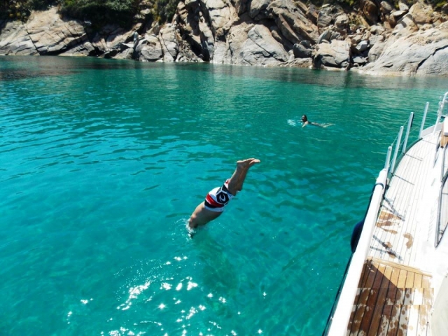  Bucear a la isla de Giglio 