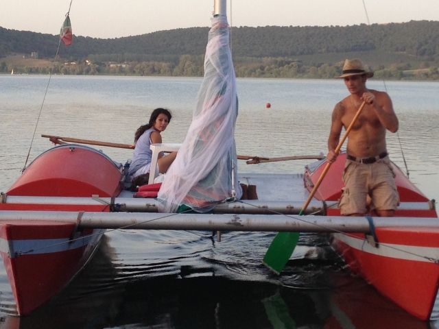 diviértele en el lago