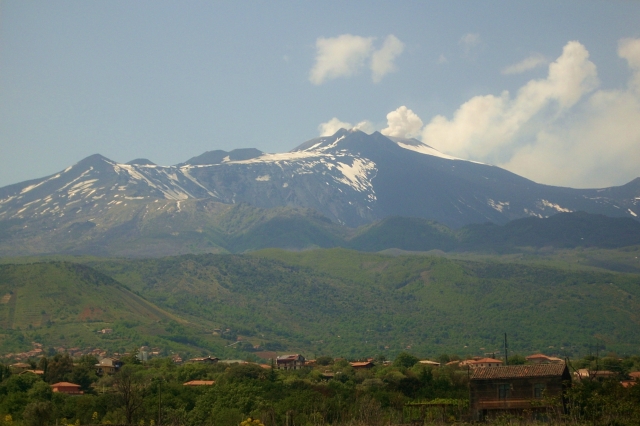  Monle Etna 