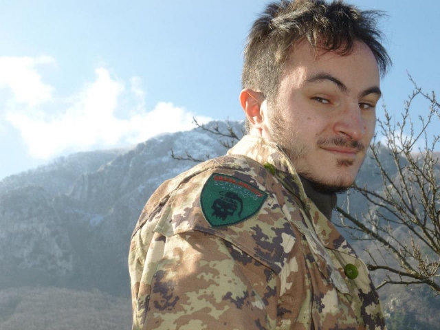  Jugador del equipo con vista al paisaje 