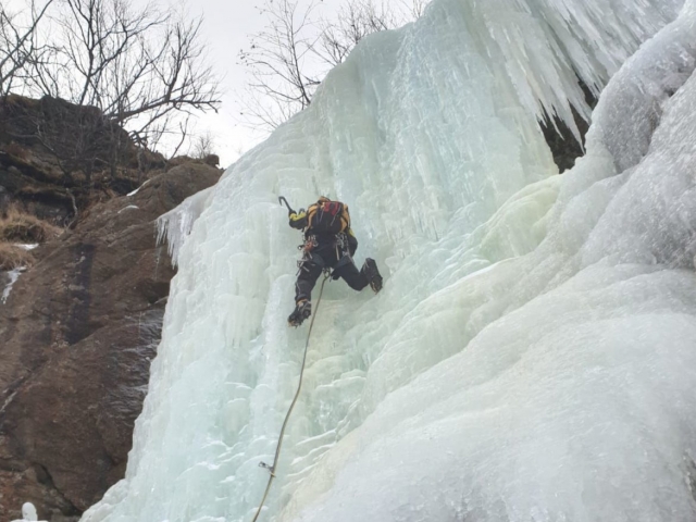  Escalada en hielo. 