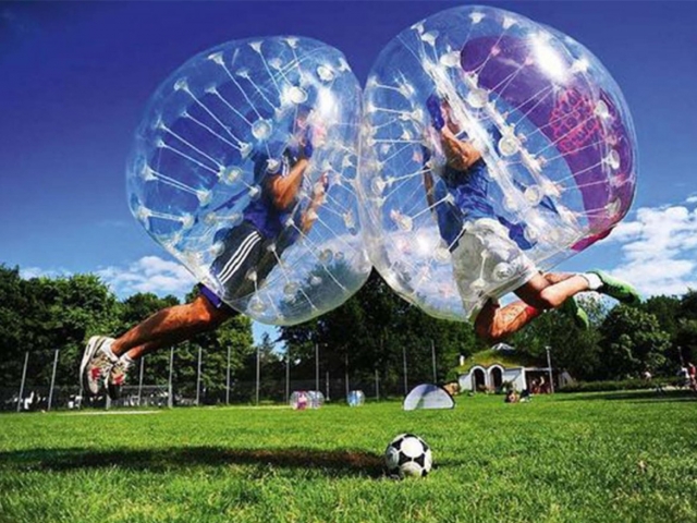  Fútbol burbuja. 