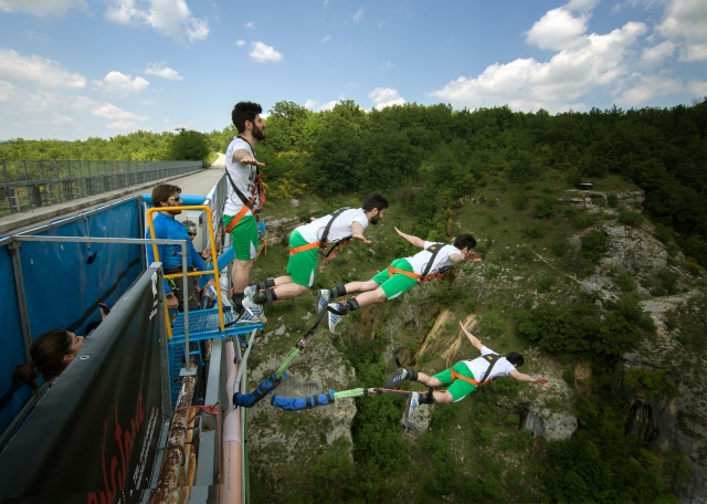  Salto con los brazos abiertos 