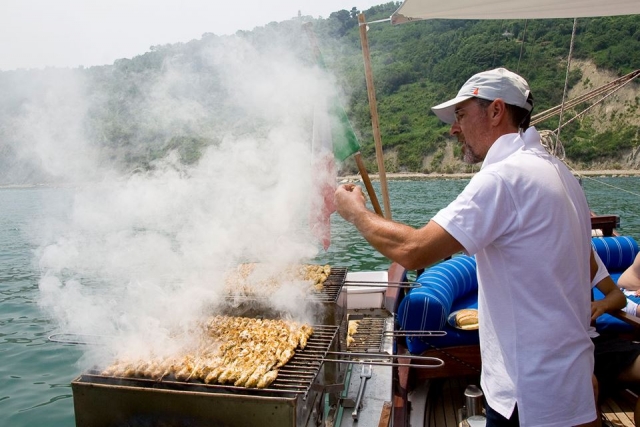  Asado a bordo 