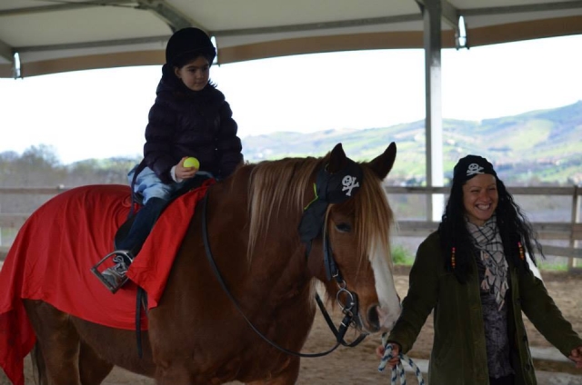  Plaing infantil y de caballos