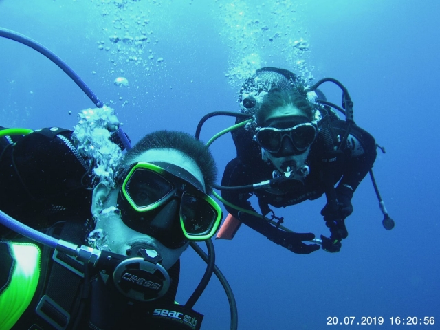  Explorando el fondo marino 