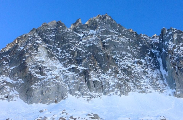  Las montañas de Trentino - 999 - Estalactitas de hielo