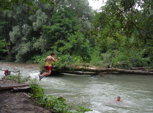  Bañémonos en el lago 