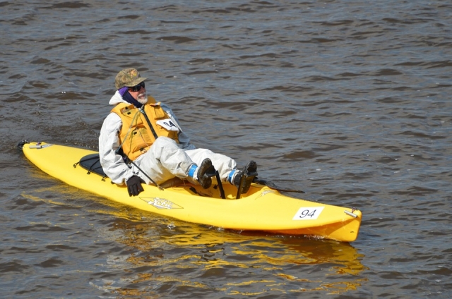  Kayak amarillo 
