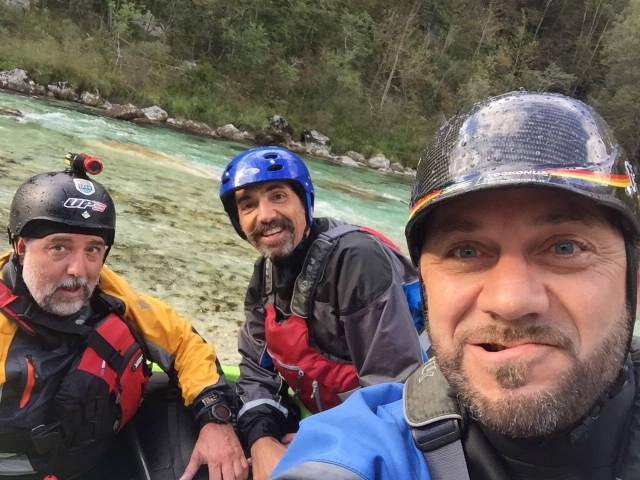  Listo para rafting 