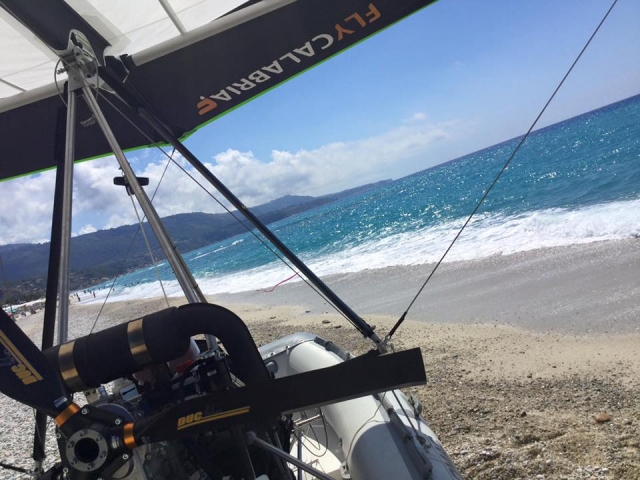  Flycalabria le espera 