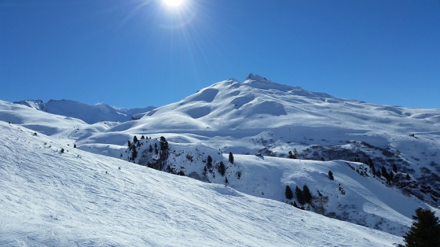  ¿Listo para divertirle entre los picos nevados? 