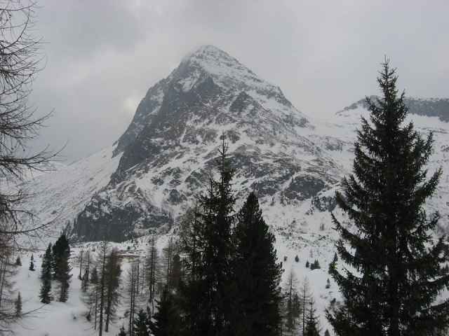  Nuestras montañas nevadas 