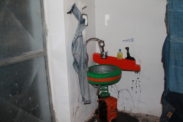 The Hole Climbing Sennori 