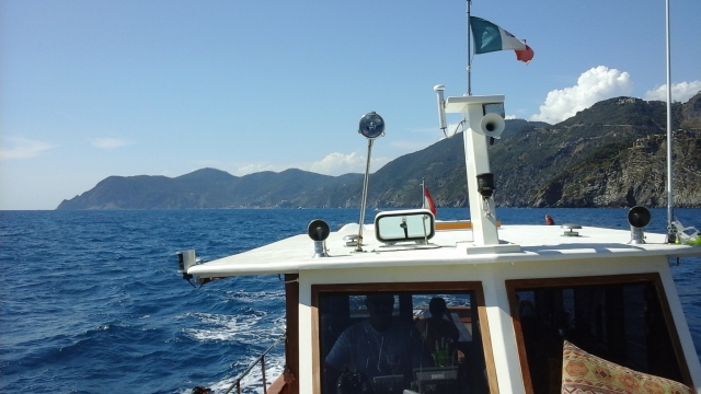  Las Cinque Terre desde el barco 