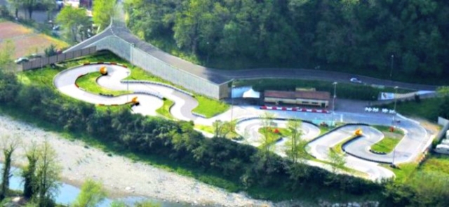  La pista que se ve desde arriba 