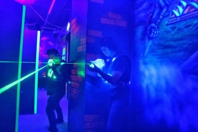 laser battle 