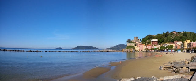  La playa libre 