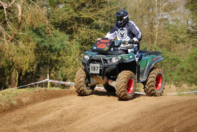  Track con varios terrenos 