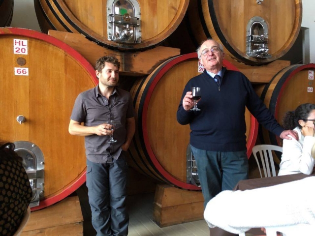  Camarra de vinos típicos del Etna 