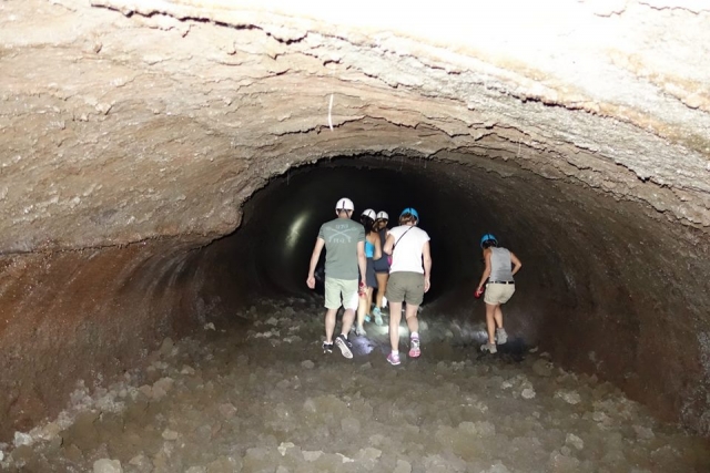  Descendiendo al interior de la tierra 